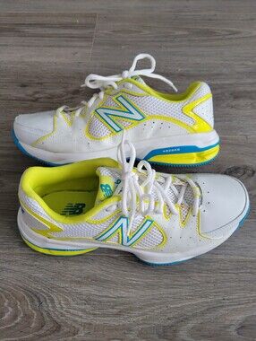 New Balance Abzorb Wimen's Sneakers Size 8